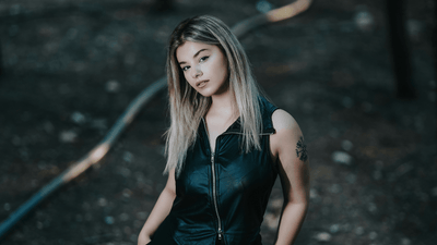 Vestidos con corsé estilo victoriano – romanticismo y elegancia en versión gótica