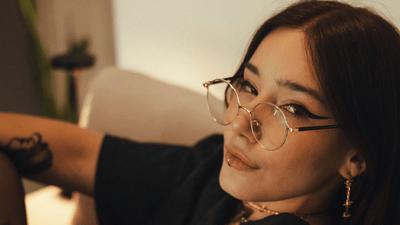 Castlecore en la alfombra roja – cómo la estética gótica conquista el mundo de la moda