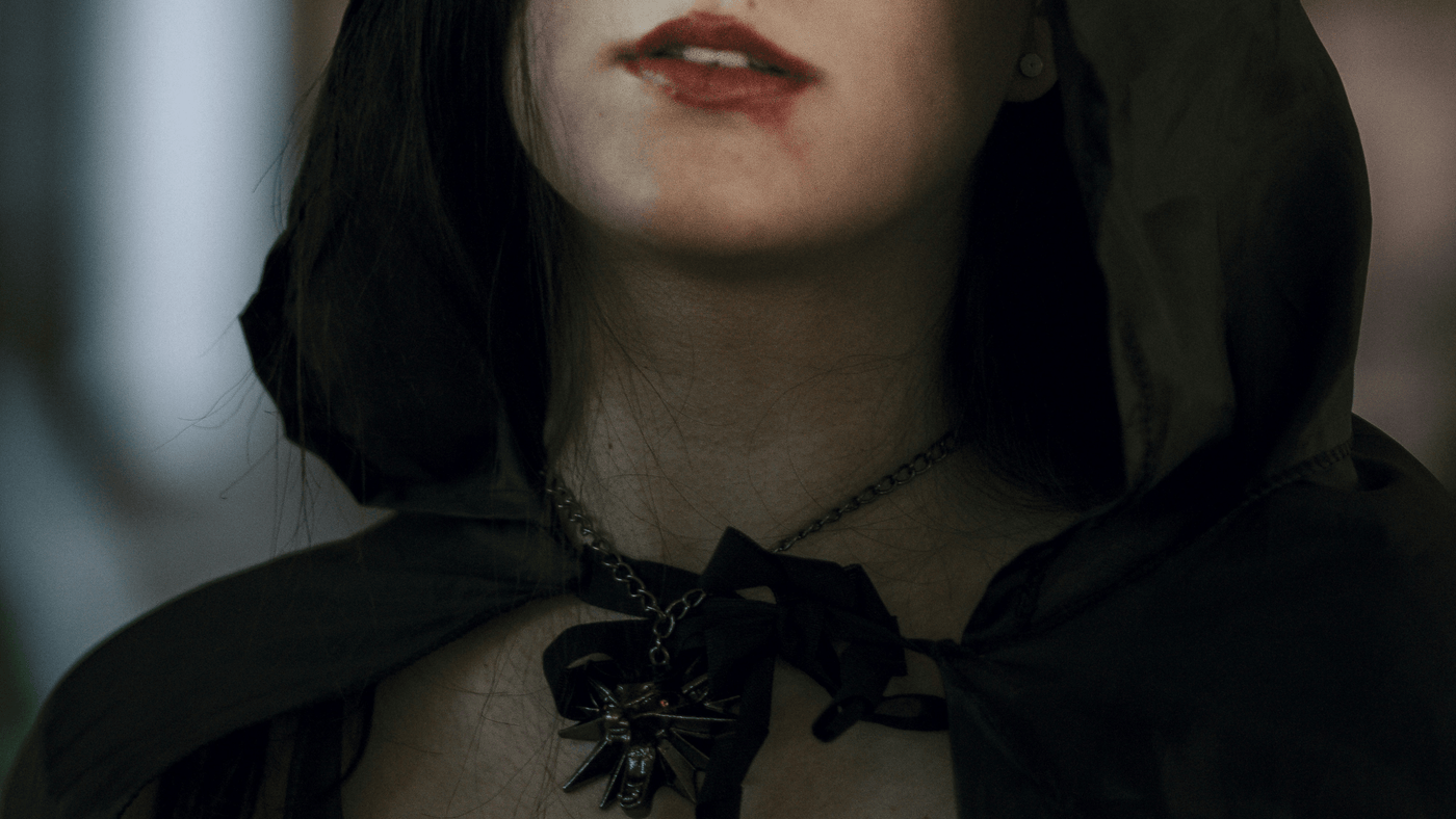 Chaquetas góticas con capucha – estilo y funcionalidad para días fríos - Castle Gothic