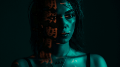 Chalecos estilo steampunk – cómo combinar lo clásico con acentos futuristas